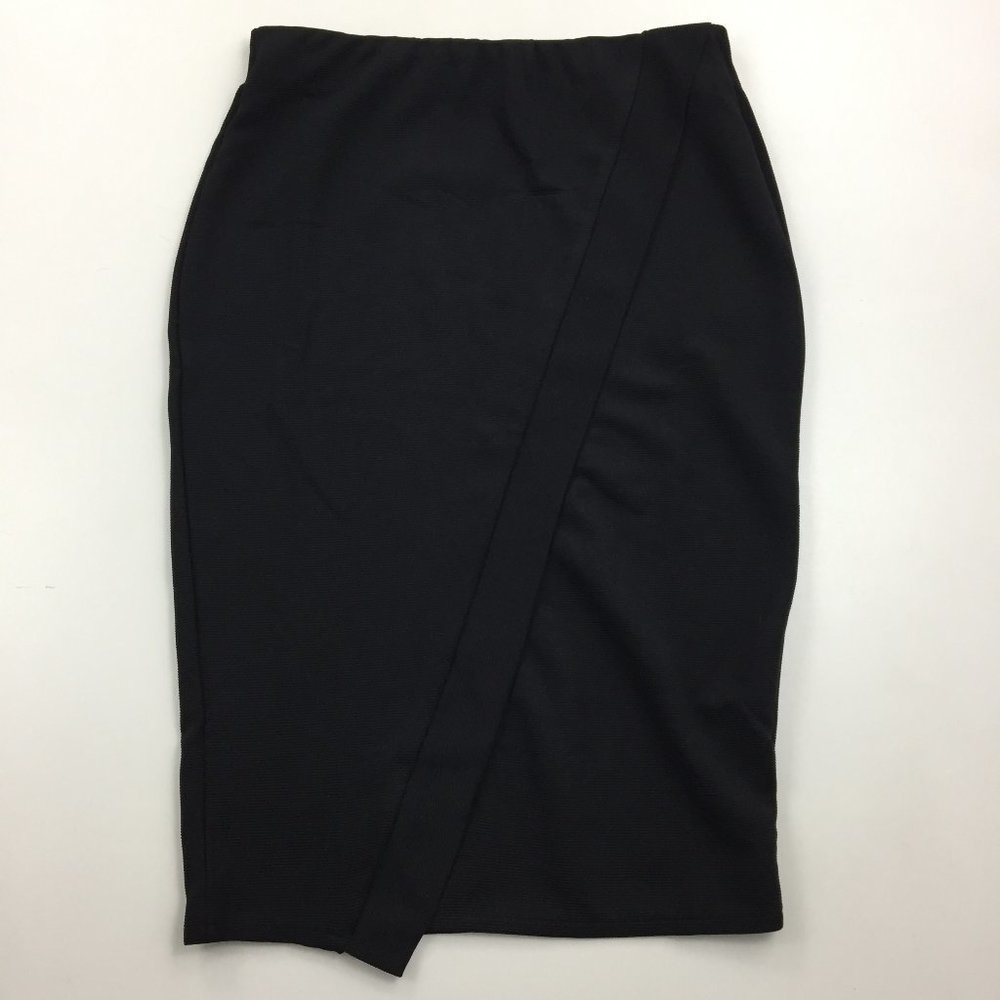 NWT ZARA Trafaluc Black Stretchy Ribbed Asymmetric Hem Pull On Pencil Skirt
